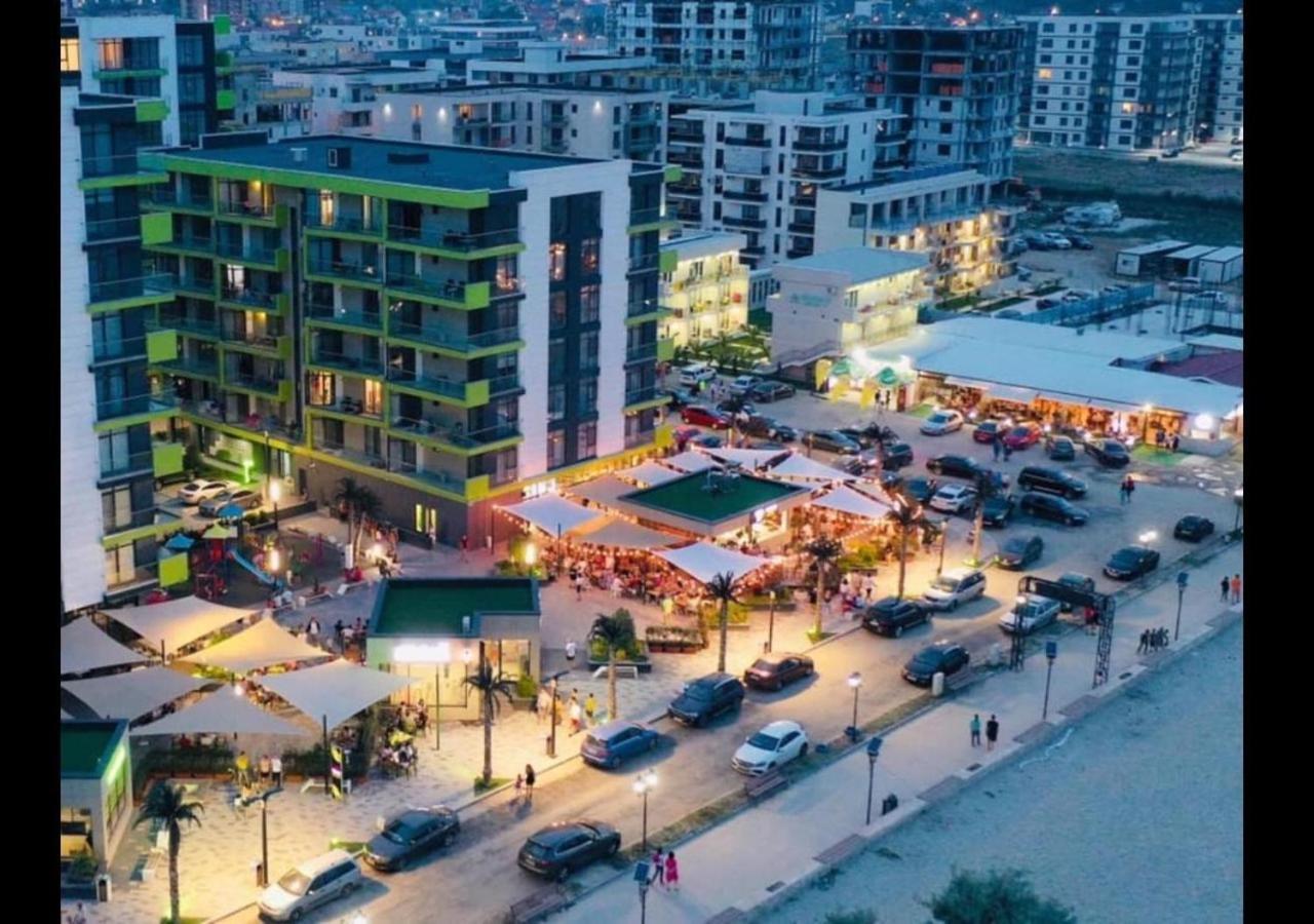 Eka Studio - Pool & Spa Beach Resort Năvodari Екстериор снимка