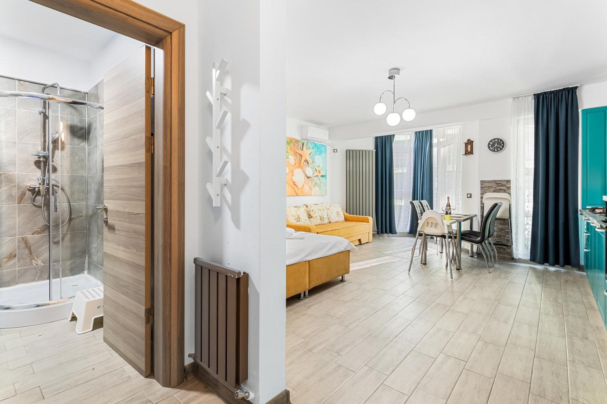 Eka Studio - Pool & Spa Beach Resort Năvodari Екстериор снимка