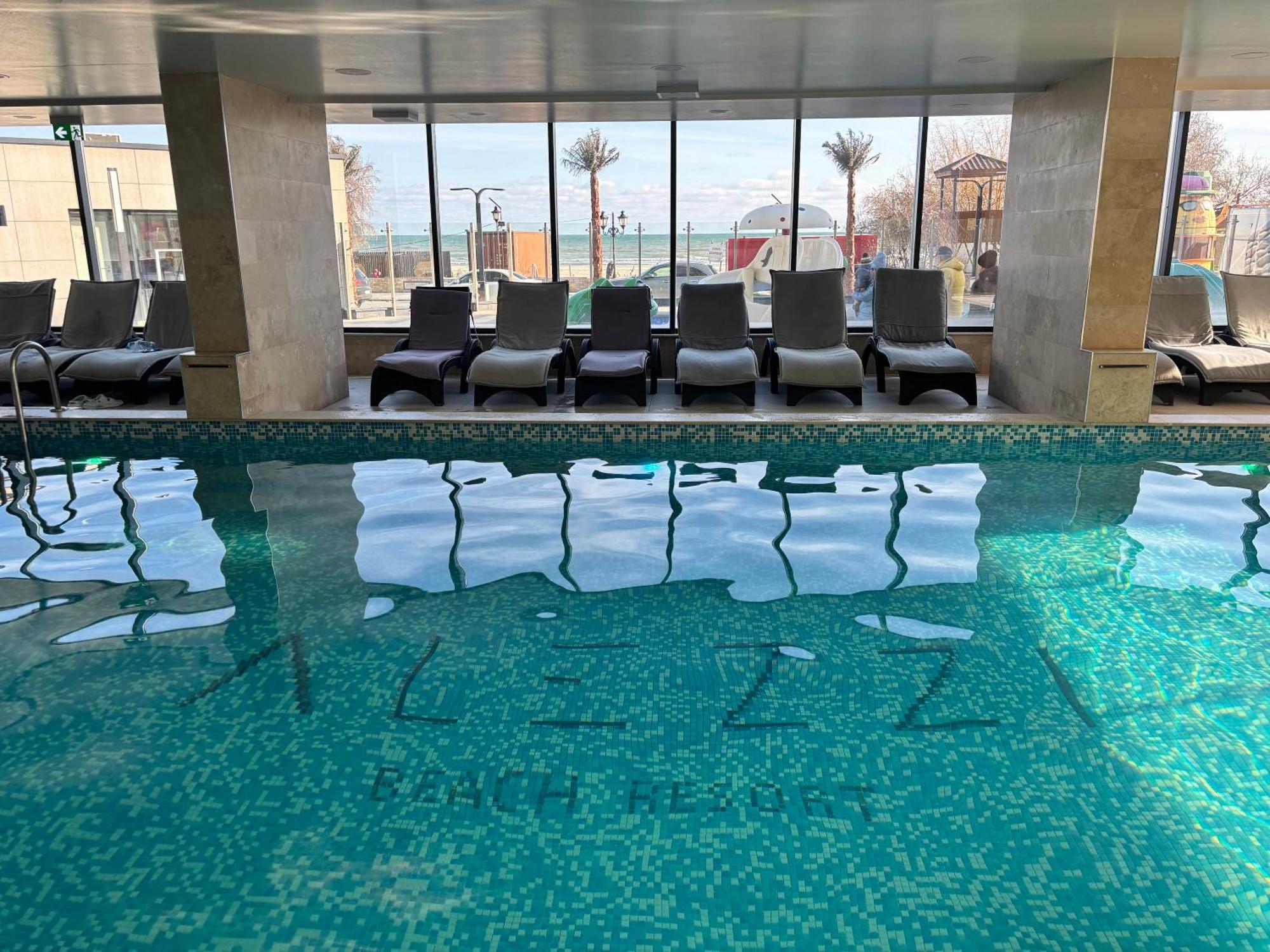 Eka Studio - Pool & Spa Beach Resort Năvodari Екстериор снимка